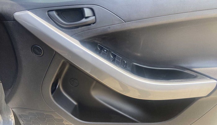 2020 Tata NEXON XM PETROL, Petrol, Manual, 18,387 km, Driver Side Door Panels Control