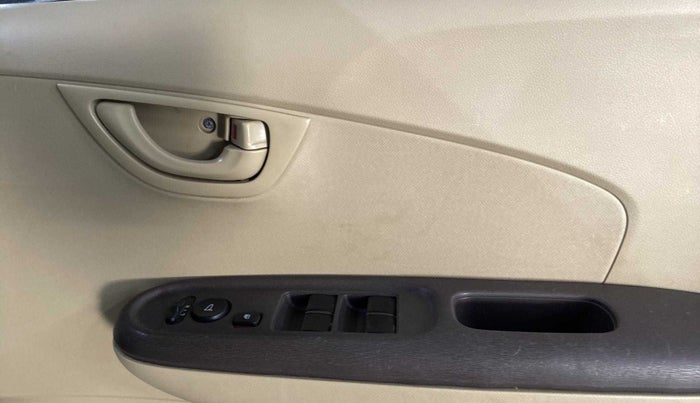 2013 Honda Amaze 1.2L I-VTEC S, Petrol, Manual, 70,152 km, Driver Side Door Panels Control