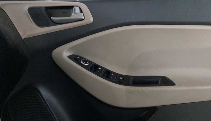 2017 Hyundai Elite i20 ASTA 1.4 CRDI (O), Diesel, Manual, 50,323 km, Driver Side Door Panels Control