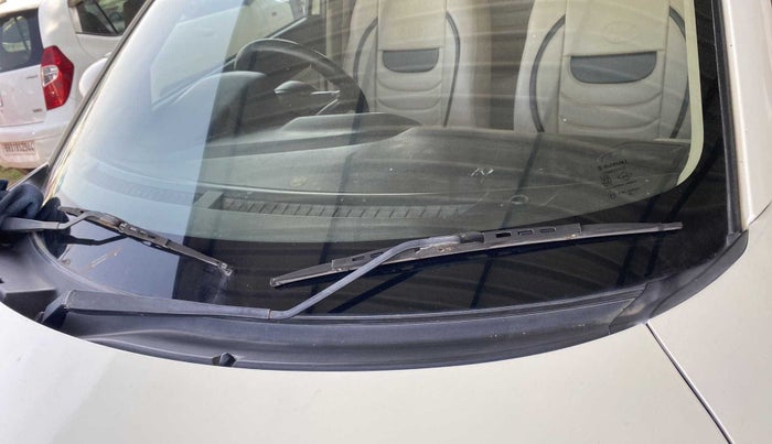 2018 Maruti Dzire VDI, Diesel, Manual, 64,092 km, Front windshield - Wiper nozzle not functional