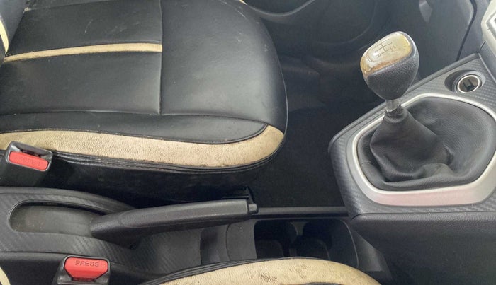 2019 Datsun Go Plus T(O), Petrol, Manual, 45,117 km, Gear Lever