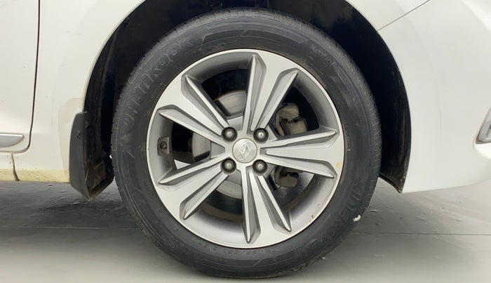 2018 Hyundai Verna 1.6 SX VTVT, Petrol, Manual, 40,298 km, Right Front Wheel