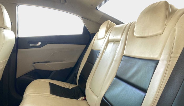 2018 Hyundai Verna 1.4 EX PETROL, Petrol, Manual, 13,719 km, Right Side Rear Door Cabin