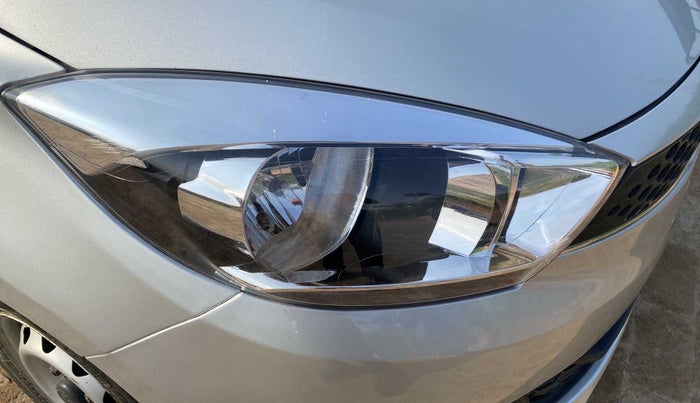 2019 Tata Tiago XE PETROL, Petrol, Manual, 24,060 km, Right headlight - Minor scratches