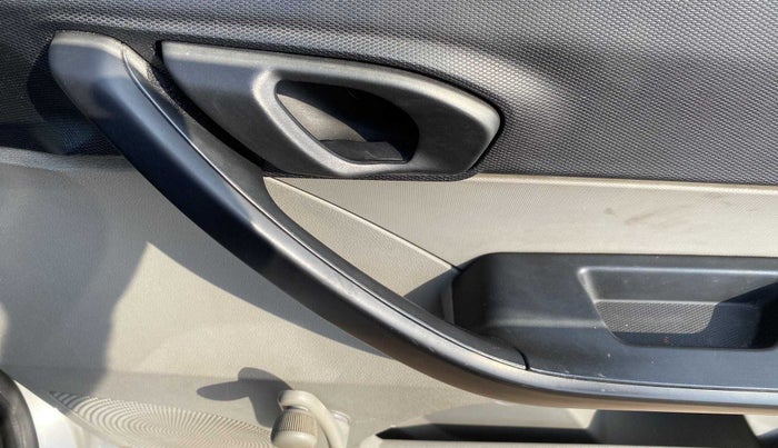 2019 Tata Tiago XE PETROL, Petrol, Manual, 24,060 km, Driver Side Door Panels Control