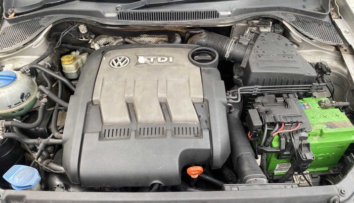 2010 Volkswagen Polo COMFORTLINE 1.2L, Diesel, Manual, 56,930 km, Open Bonet