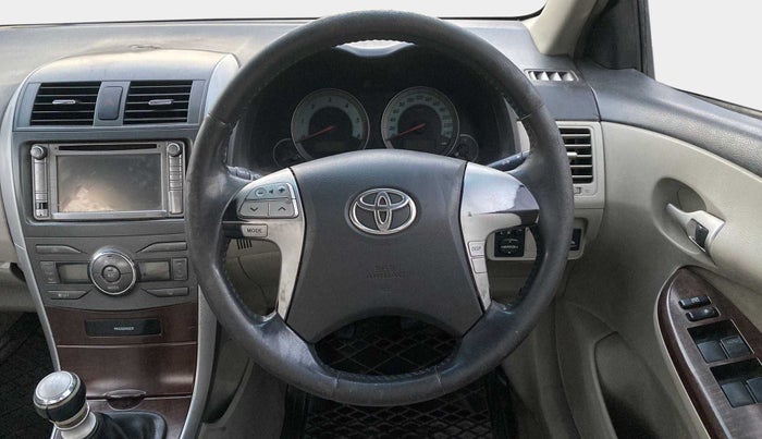2012 Toyota Corolla Altis G DIESEL, Diesel, Manual, 1,00,047 km, Combination switch - Wiper speed adjustment non-functional