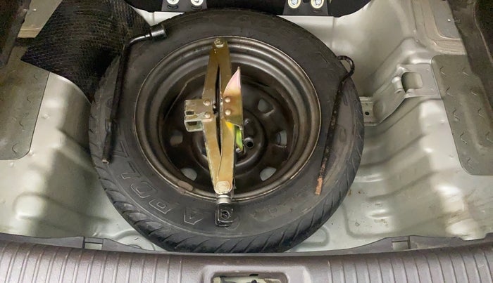 2011 Hyundai Santro Xing GLS, Petrol, Manual, 24,615 km, Spare Tyre