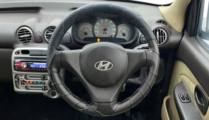 2011 Hyundai Santro Xing GLS, Petrol, Manual, 24,615 km, Steering Wheel Close Up