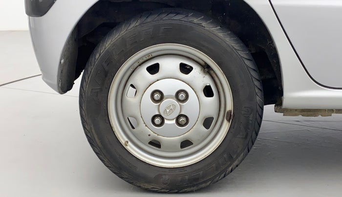 2011 Hyundai Santro Xing GLS, Petrol, Manual, 24,615 km, Right Rear Wheel