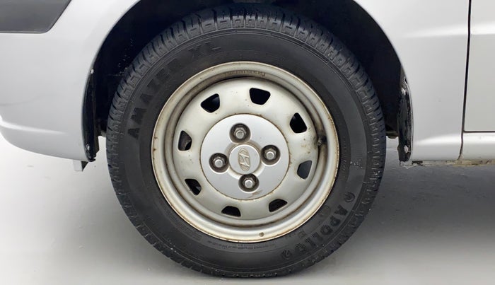 2011 Hyundai Santro Xing GLS, Petrol, Manual, 24,615 km, Left Front Wheel