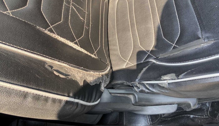 2019 Maruti Baleno DELTA PETROL 1.2, Petrol, Manual, 48,260 km, Driver seat - Cover slightly torn