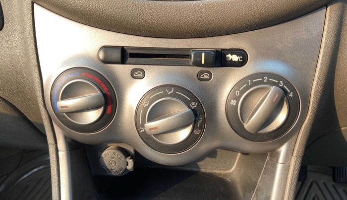 2012 Hyundai i10 MAGNA 1.1, Petrol, Manual, 76,005 km, AC Unit - Car heater not working