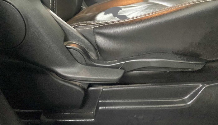 2019 Maruti XL6 ALPHA AT, Petrol, Automatic, 20,352 km, Driver Side Adjustment Panel