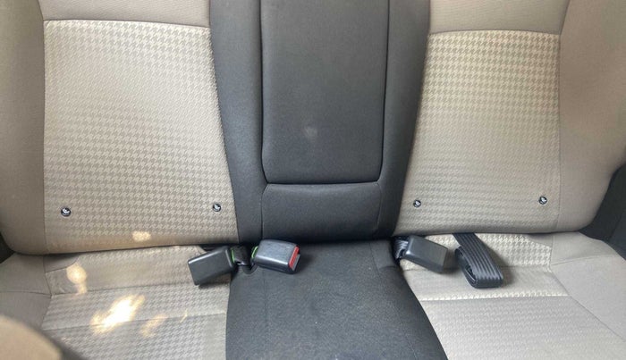 2018 Hyundai Elite i20 ASTA 1.2 (O), Petrol, Manual, 12,680 km, Second-row right seat - Cover slightly stained