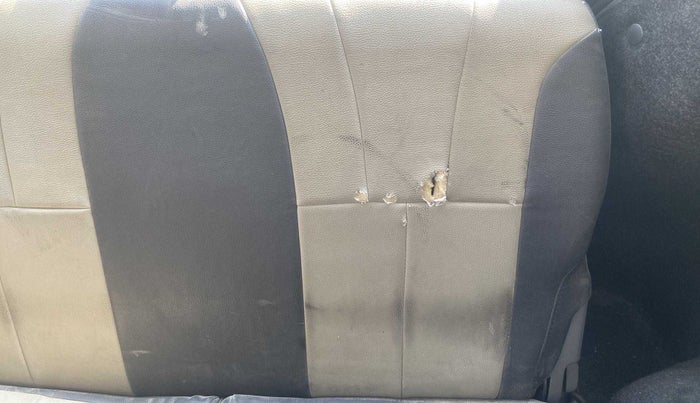 2018 Datsun Go Plus T, Petrol, Manual, 13,005 km, Third-row left seat - Cover slightly torn