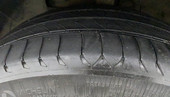 2019 Hyundai VENUE SX 1.0 (O) TURBO, Petrol, Manual, 47,417 km, Left Front Tyre Tread