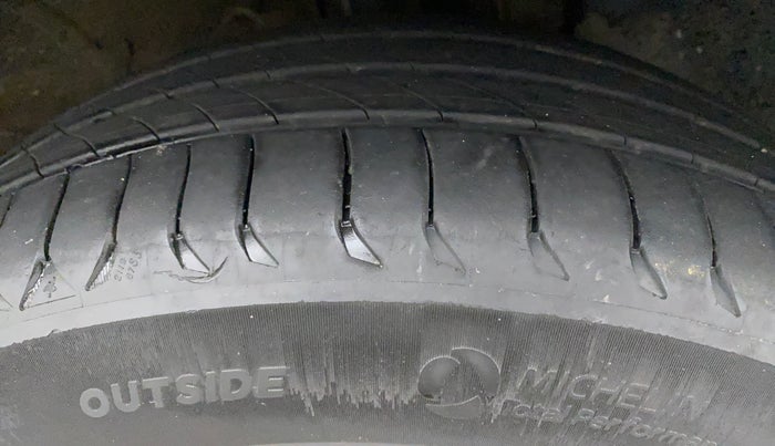2019 Hyundai VENUE SX 1.0 (O) TURBO, Petrol, Manual, 47,417 km, Right Front Tyre Tread