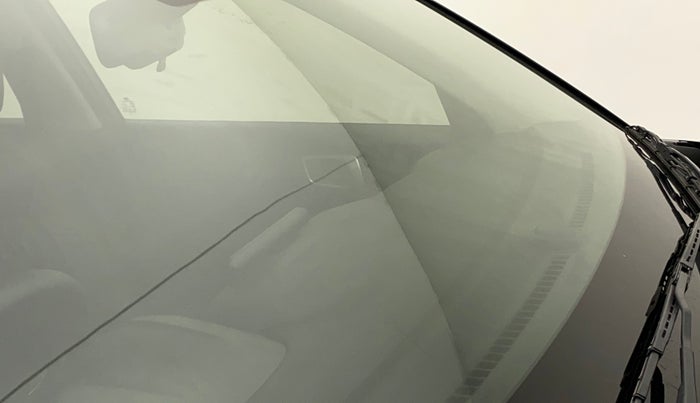 2019 Hyundai VENUE SX 1.0 (O) TURBO, Petrol, Manual, 47,417 km, Front windshield - Minor spot on windshield