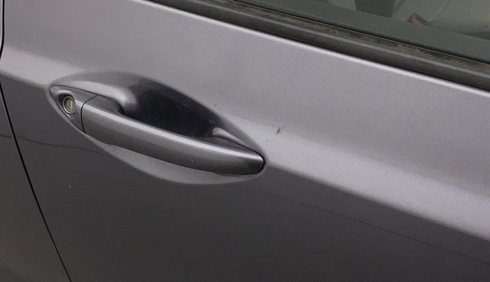 2017 Hyundai Grand i10 SPORTZ 1.2 KAPPA VTVT, Petrol, Manual, 49,325 km, Driver-side door - Minor scratches