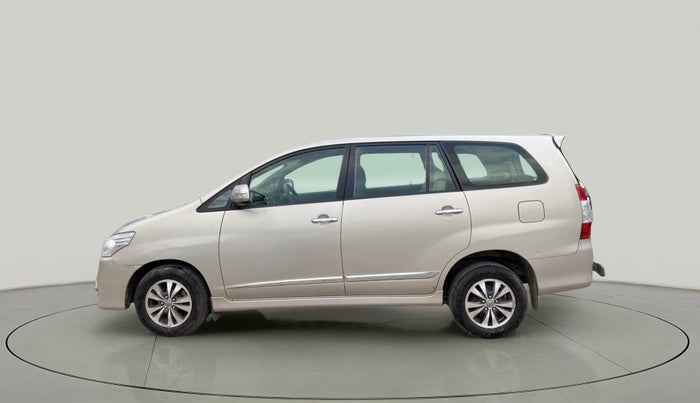 2015 Toyota Innova 2.5 VX 8 STR, Diesel, Manual, 55,842 km, Left Side