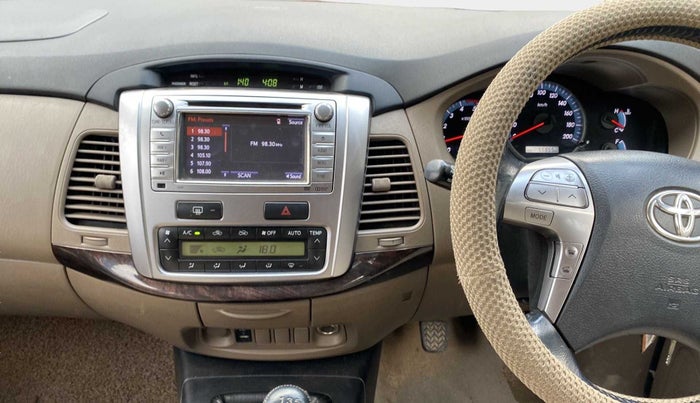 2015 Toyota Innova 2.5 VX 8 STR, Diesel, Manual, 55,842 km, Air Conditioner