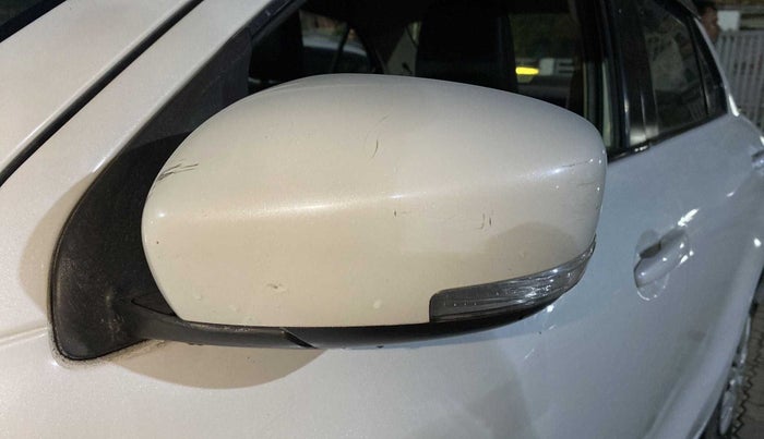 2018 Maruti Dzire VDI, Diesel, Manual, 99,953 km, Left rear-view mirror - Mirror movement not proper