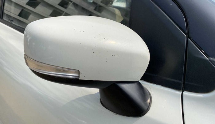 2016 Maruti Baleno DELTA DIESEL 1.3, Diesel, Manual, 88,341 km, Right rear-view mirror - Minor folding noise