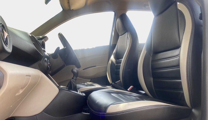 2019 Hyundai NEW SANTRO SPORTZ MT, Petrol, Manual, 12,598 km, Right Side Front Door Cabin
