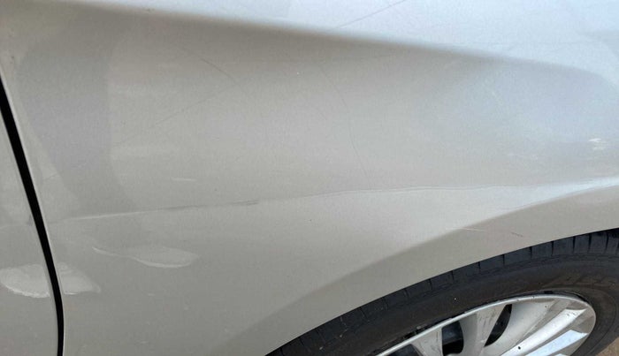 2017 Maruti Ciaz VXI+AT, Petrol, Automatic, 21,097 km, Right fender - Slightly dented
