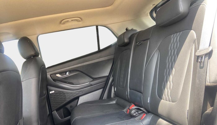 2022 Hyundai Creta SX (O) IVT KNIGHT 1.5 PETROL, Petrol, Automatic, 22,939 km, Right Side Rear Door Cabin