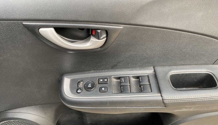 2017 Honda BR-V 1.5L I- DTEC VX, Diesel, Manual, 41,868 km, Driver Side Door Panels Control