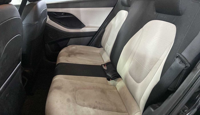 2021 Hyundai Creta E 1.5 PETROL, Petrol, Manual, 12,582 km, Second-row left seat - Cover slightly stained