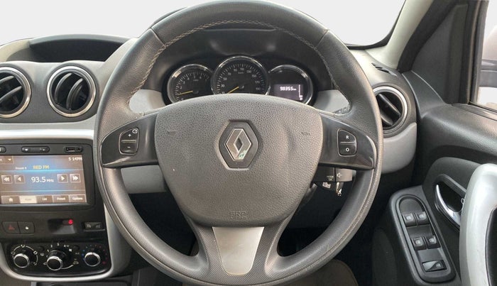 2014 Renault Duster 110 PS RXZ 4X4 MT DIESEL, Diesel, Manual, 98,349 km, Steering Wheel Close Up