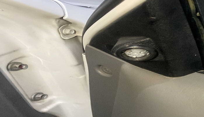 2012 Maruti Alto K10 VXI, Petrol, Manual, 18,636 km, Right rear-view mirror - ORVM knob broken and not working