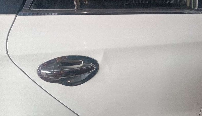 2019 Hyundai Elite i20 MAGNA PLUS 1.2, Petrol, Manual, 20,935 km, Right rear door - Slightly dented
