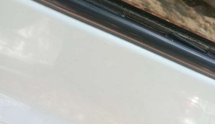2017 Hyundai Grand i10 MAGNA 1.2 KAPPA VTVT, Petrol, Manual, 29,100 km, Rear left door - Weather strip has minor damage