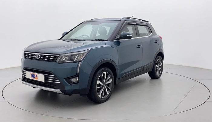 2020 Mahindra XUV300 W8 (O) 1.5 DIESEL, Diesel, Manual, 50,895 km, Left Front Diagonal