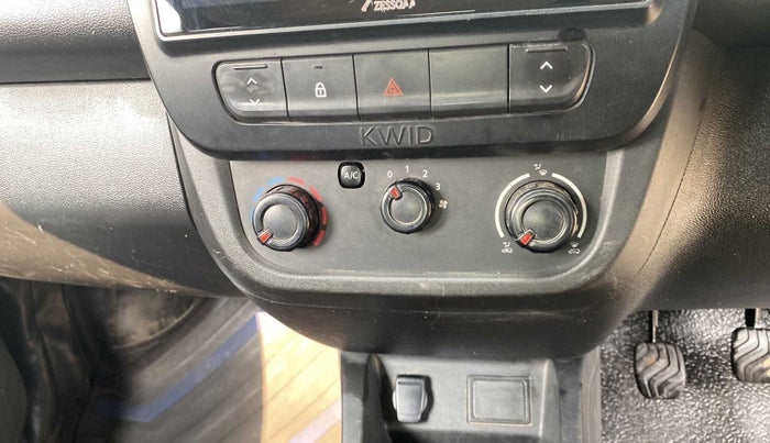 2022 Renault Kwid RXL, Petrol, Manual, 29,520 km, AC Unit - Directional switch has minor damage