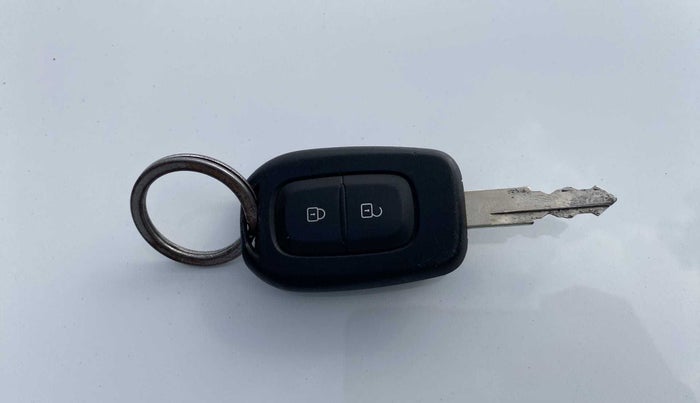 2022 Renault Kwid RXL, Petrol, Manual, 29,520 km, Lock system - Central lock not working - 1,2 or 3 doors