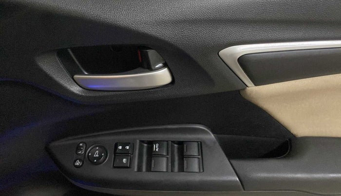 2019 Honda Jazz 1.2L I-VTEC VX CVT, Petrol, Automatic, 47,875 km, Driver Side Door Panels Control