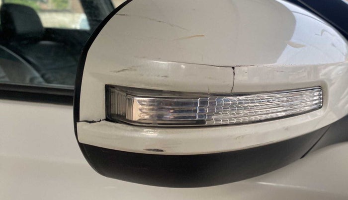 2018 Maruti Vitara Brezza ZDI PLUS, Diesel, Manual, 49,522 km, Right rear-view mirror - Cover has minor damage