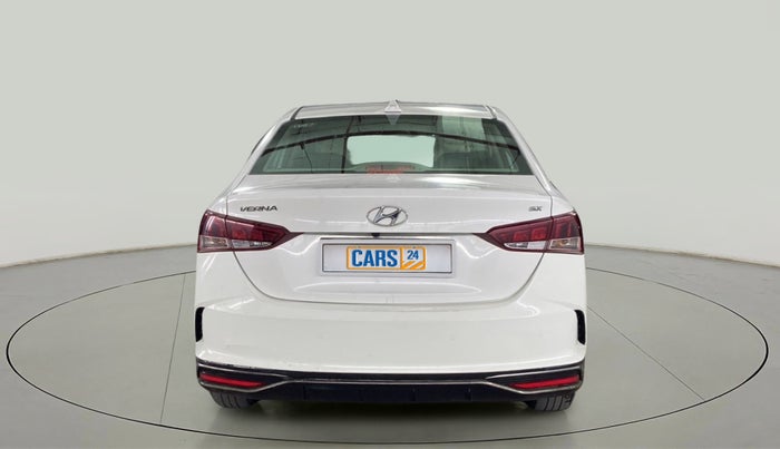 2020 Hyundai Verna SX (O) 1.5 CRDI, Diesel, Manual, 27,422 km, Back/Rear