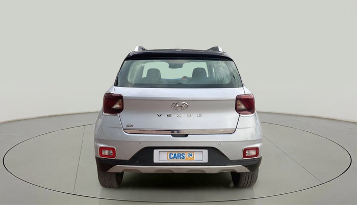 2021 Hyundai VENUE SX 1.5 CRDI, Diesel, Manual, 52,318 km, Back/Rear