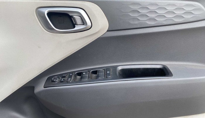 2021 Hyundai AURA SX 1.2, Petrol, Manual, 17,177 km, Driver Side Door Panels Control