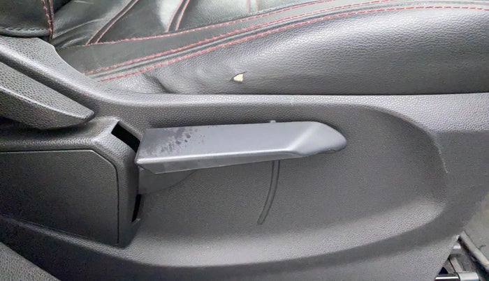 2017 Ford Ecosport TITANIUM+ 1.5L DIESEL, Diesel, Manual, 91,283 km, Driver Side Adjustment Panel