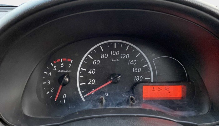 2017 Nissan Micra Active XV, Petrol, Manual, 71,682 km, Odometer Image