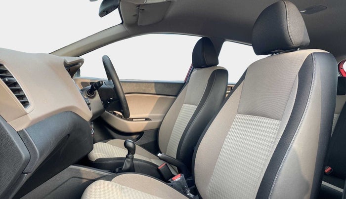 2020 Hyundai Elite i20 MAGNA PLUS 1.2, Petrol, Manual, 16,973 km, Right Side Front Door Cabin