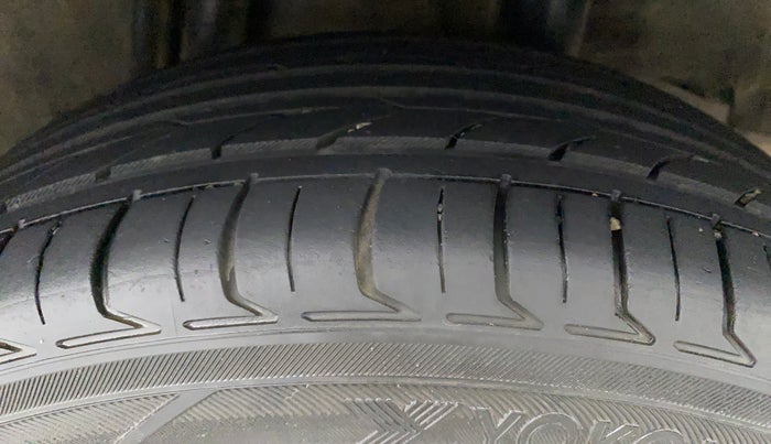 2012 Honda City 1.5L I-VTEC V MT, Petrol, Manual, 1,12,923 km, Left Rear Tyre Tread