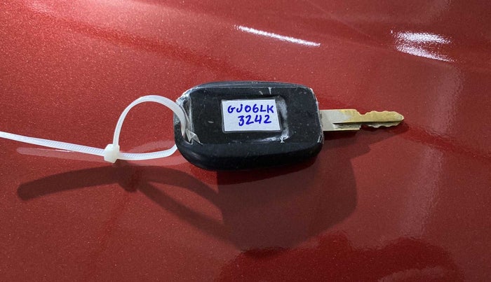 2018 Renault Kwid RXL, Petrol, Manual, 59,639 km, Key Close Up